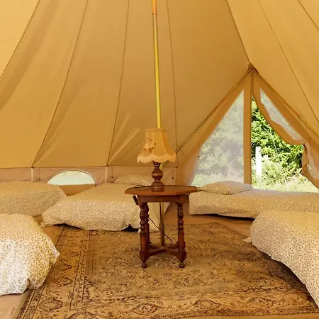 Aparra Surfcamp مكان تخييم *